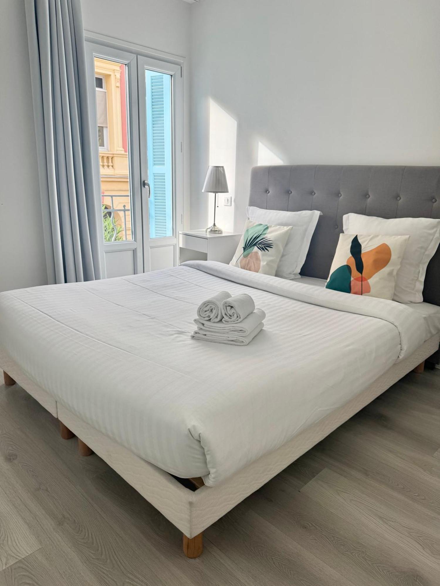 Republique Appartements Menton Eksteriør bilde