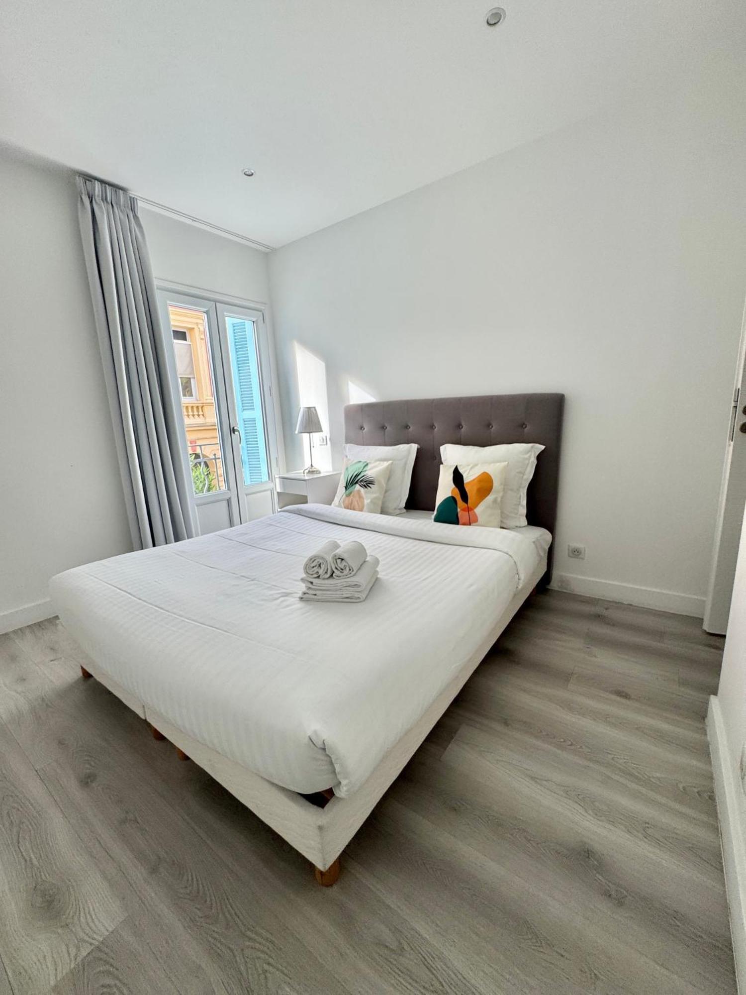 Republique Appartements Menton Eksteriør bilde