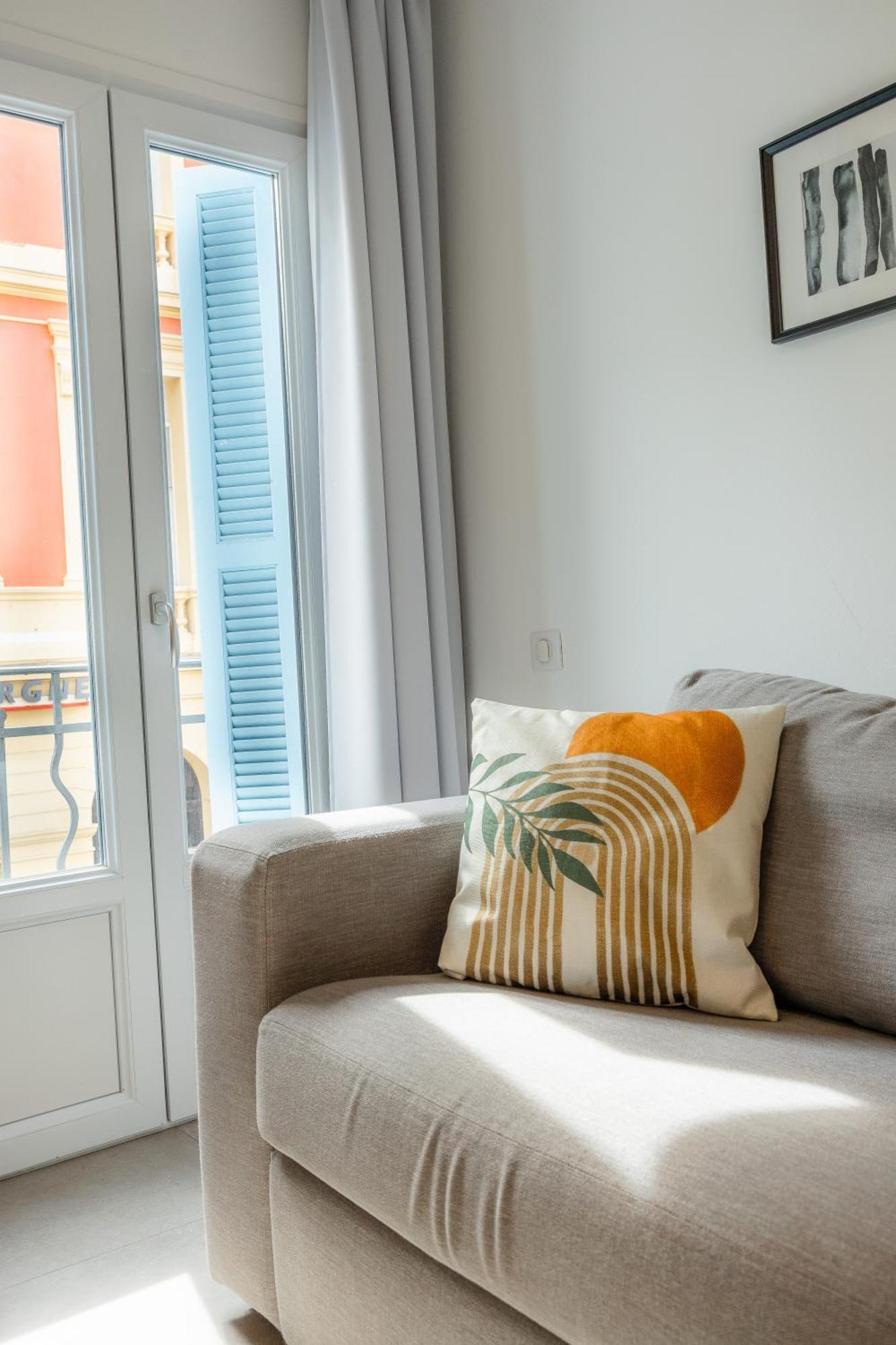 Republique Appartements Menton Eksteriør bilde