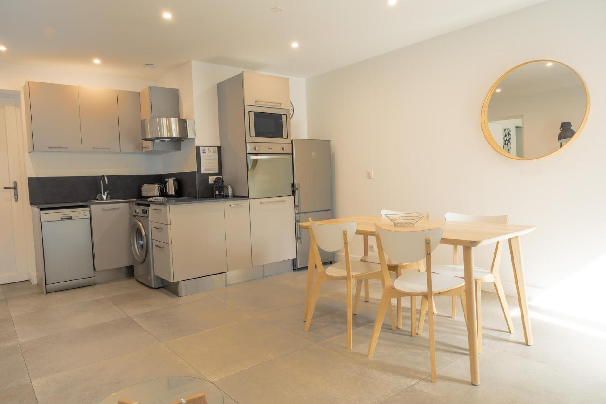 Republique Appartements Menton Eksteriør bilde